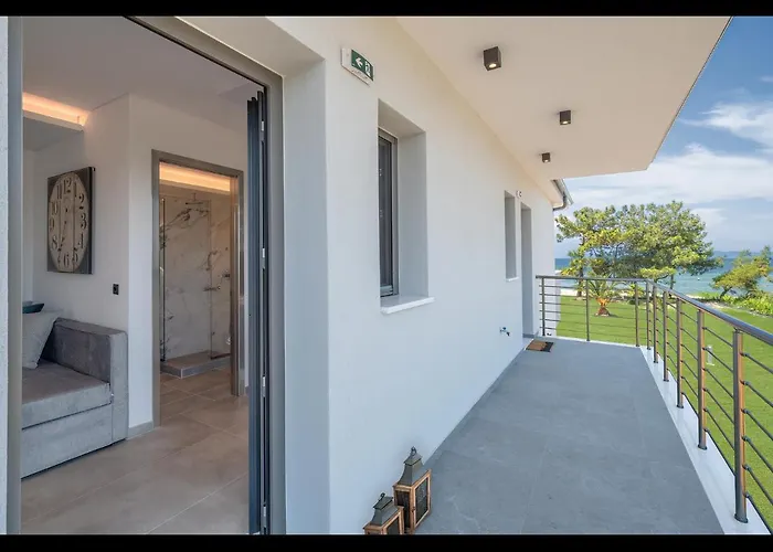 Gazde/Camere de închiriat Aktaia Fresh *