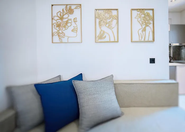 Gazde/Camere de închiriat Aktaia Fresh