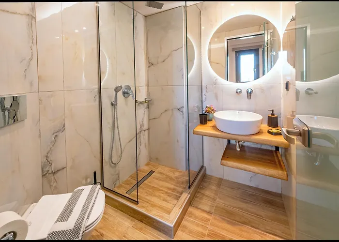 Aktaia Fresh Gazde/Camere de închiriat *